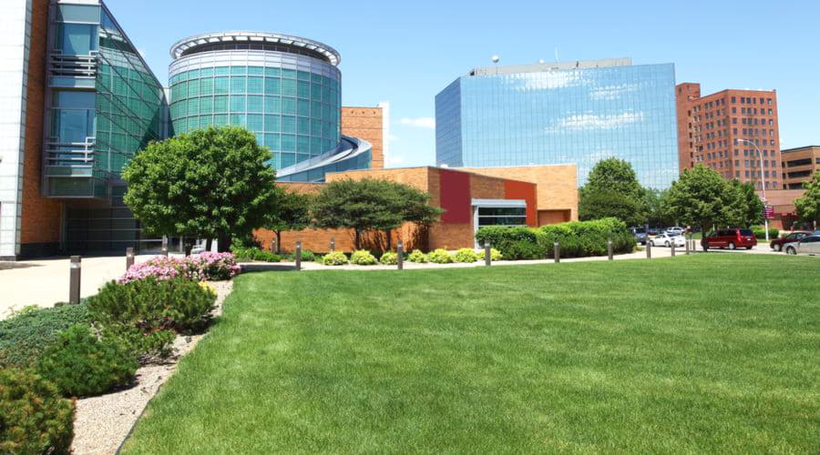 Quais são as escolhas de veículos mais populares no aeroporto Sioux Gateway?